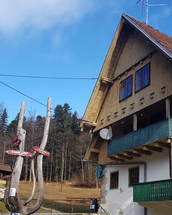 Planinski Dom Na Travni Gori Sodrazica Eksteriør billede